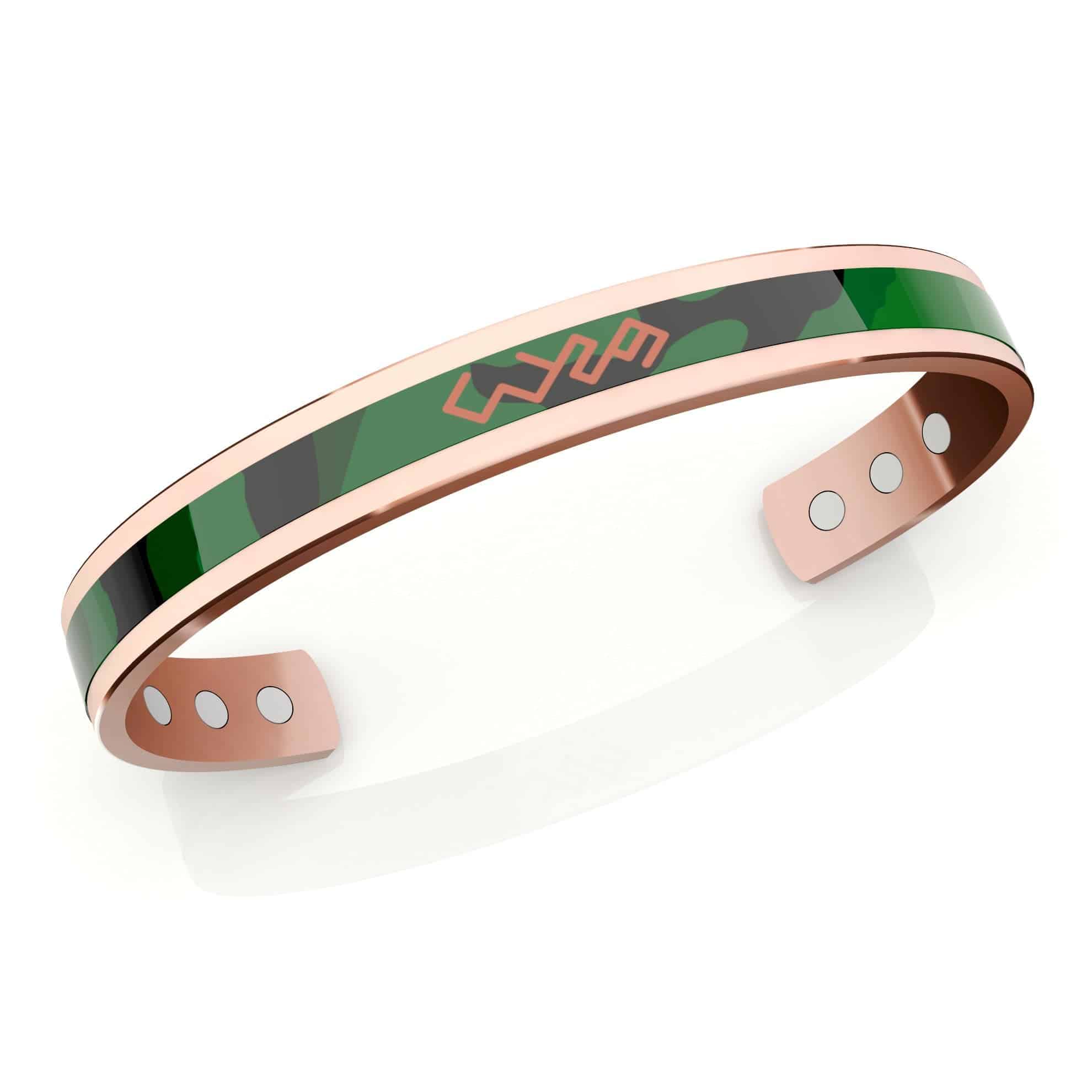 Bracciale in rame con fantasia militare di colore verde e nero e logo